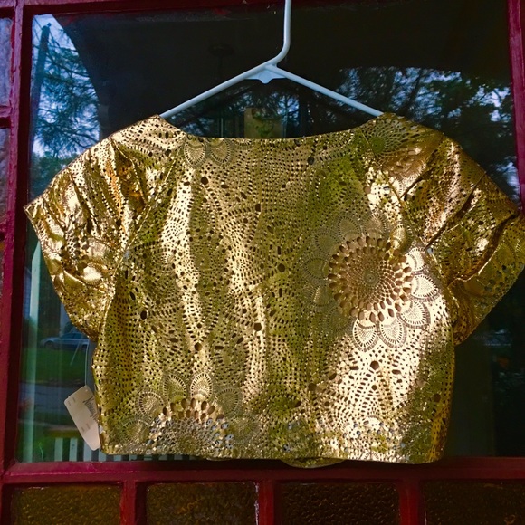 NEIMAN MARCUS GOLD LEATHER CARVED MINI JACKET - Picture 2 of 7